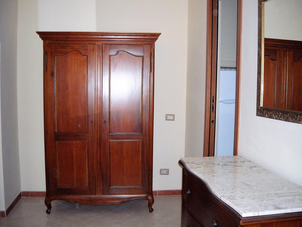 Casa Vacanze, In Centro Citta 卡尔塔尼塞塔 外观 照片