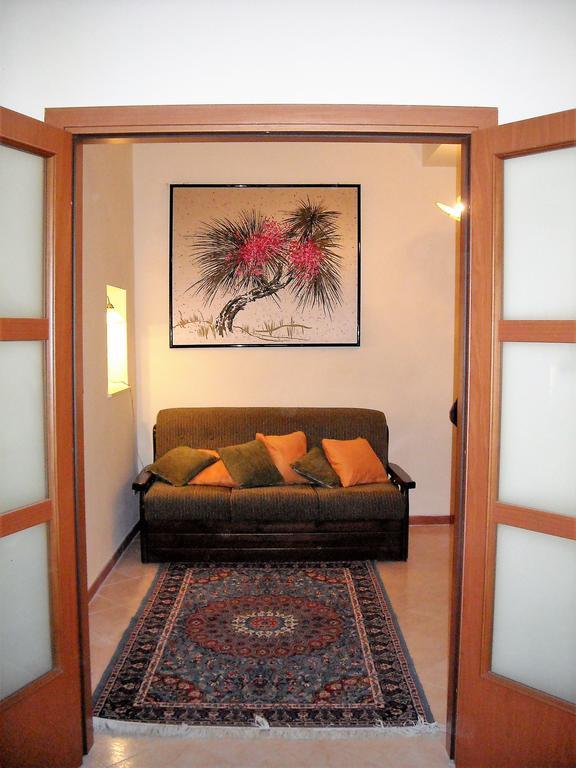 Casa Vacanze, In Centro Citta 卡尔塔尼塞塔 外观 照片